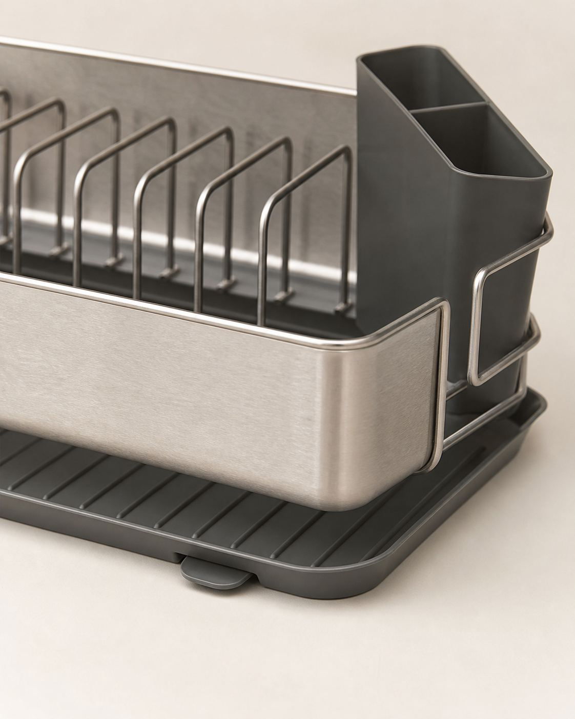 Cove Dish Caddy — detail view
